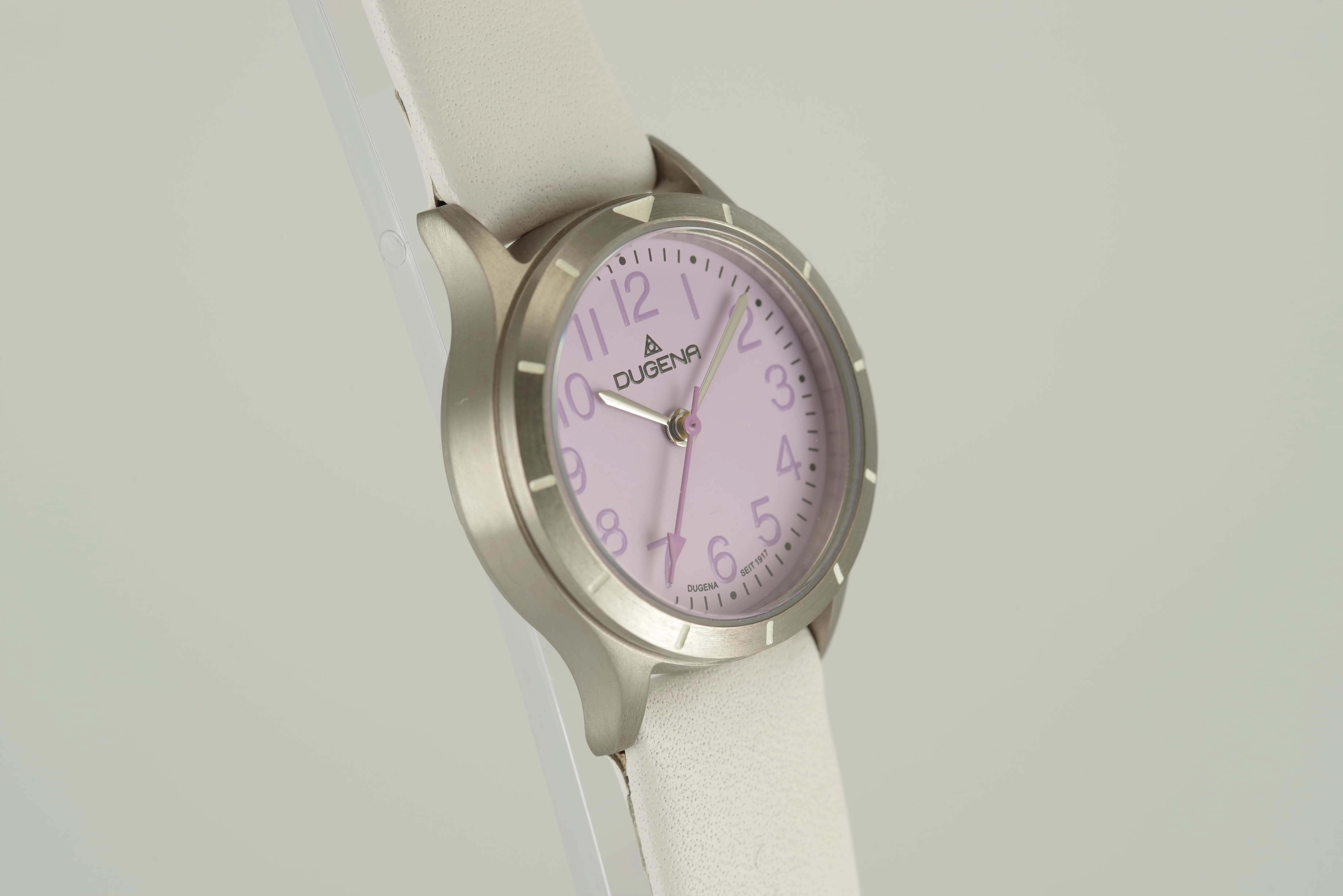 Feminine Dugena Armbanduhr Quartz Titan Mineralglas Kalbsleder Lila Weiss Feminine Dugena Armbanduhr Quartz Titan Mineralglas Kalbsleder Lila Weiss