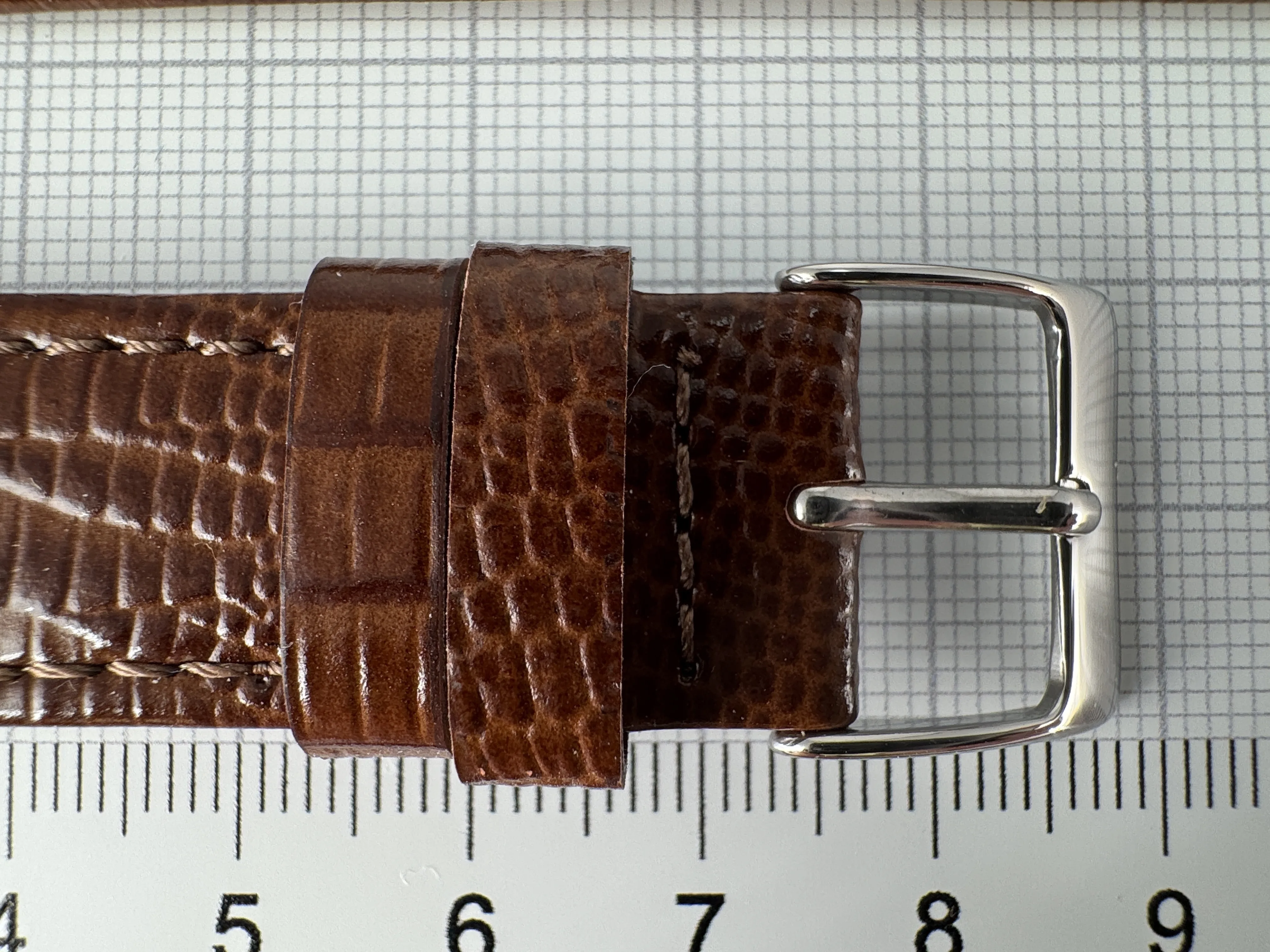 Uhrenarmband Leder 18mm braun - Kalbsleder mit Eidechsenstruktur - 16mm Edelstahl Uhrenarmband Leder 18mm braun - Kalbsleder mit Eidechsenstruktur - 16mm Edelstahl