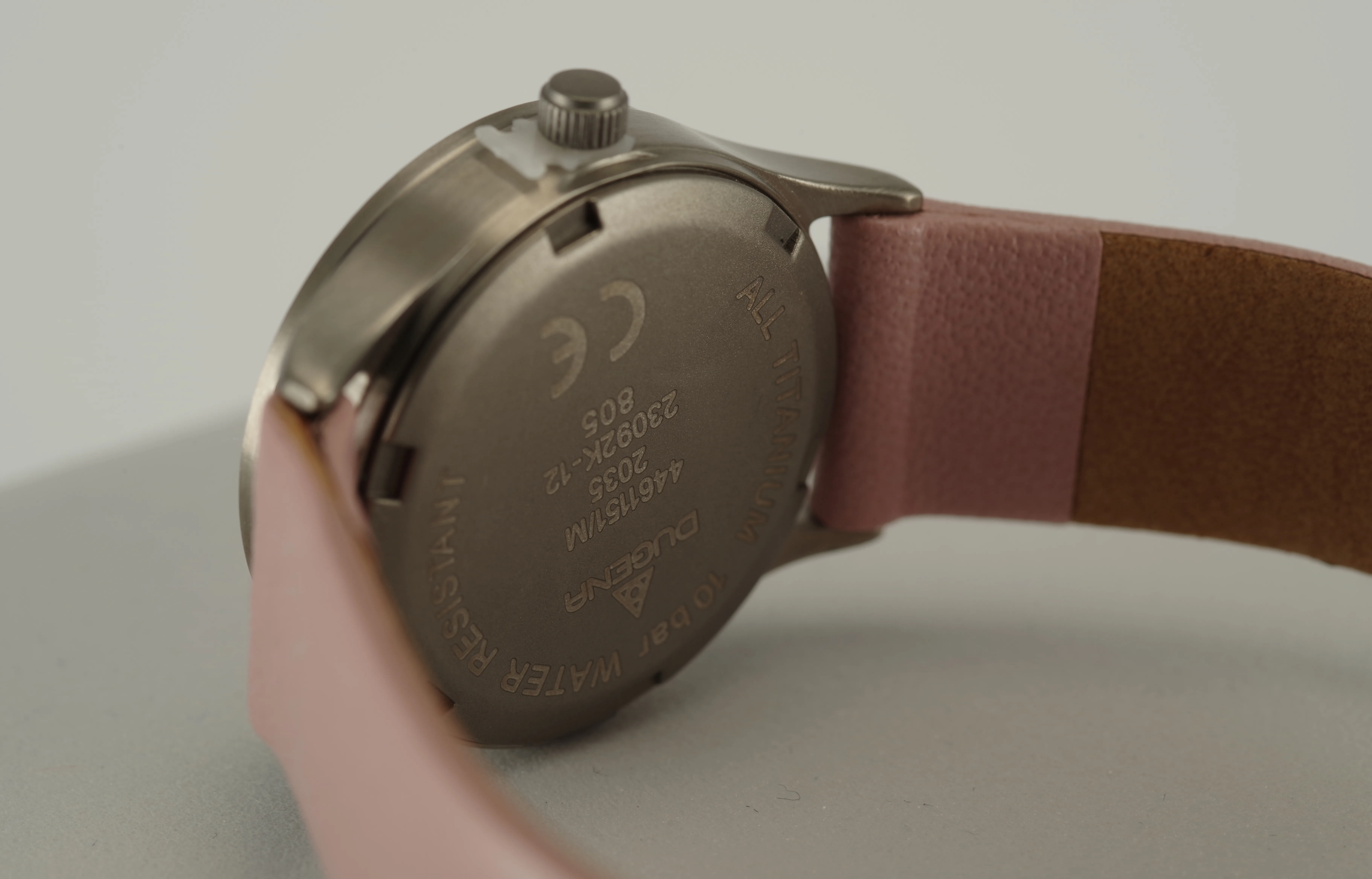 Feminine Dugena Armbanduhr Quartz Titan Mineralglas Kalbsleder Lila Rosa