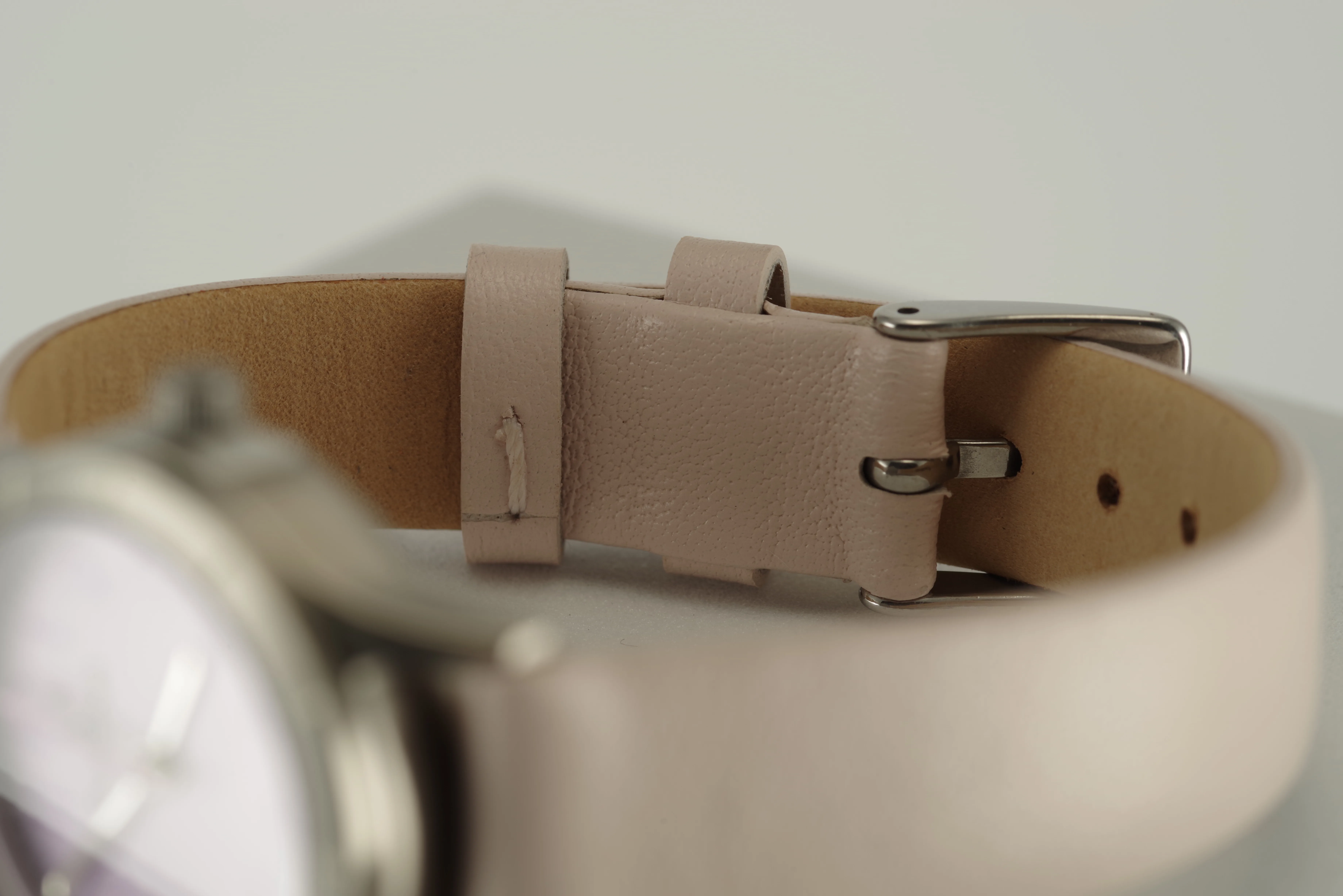 Feminine Dugena Armbanduhr Quartz Titan Mineralglas Kalbsleder Lila Beige