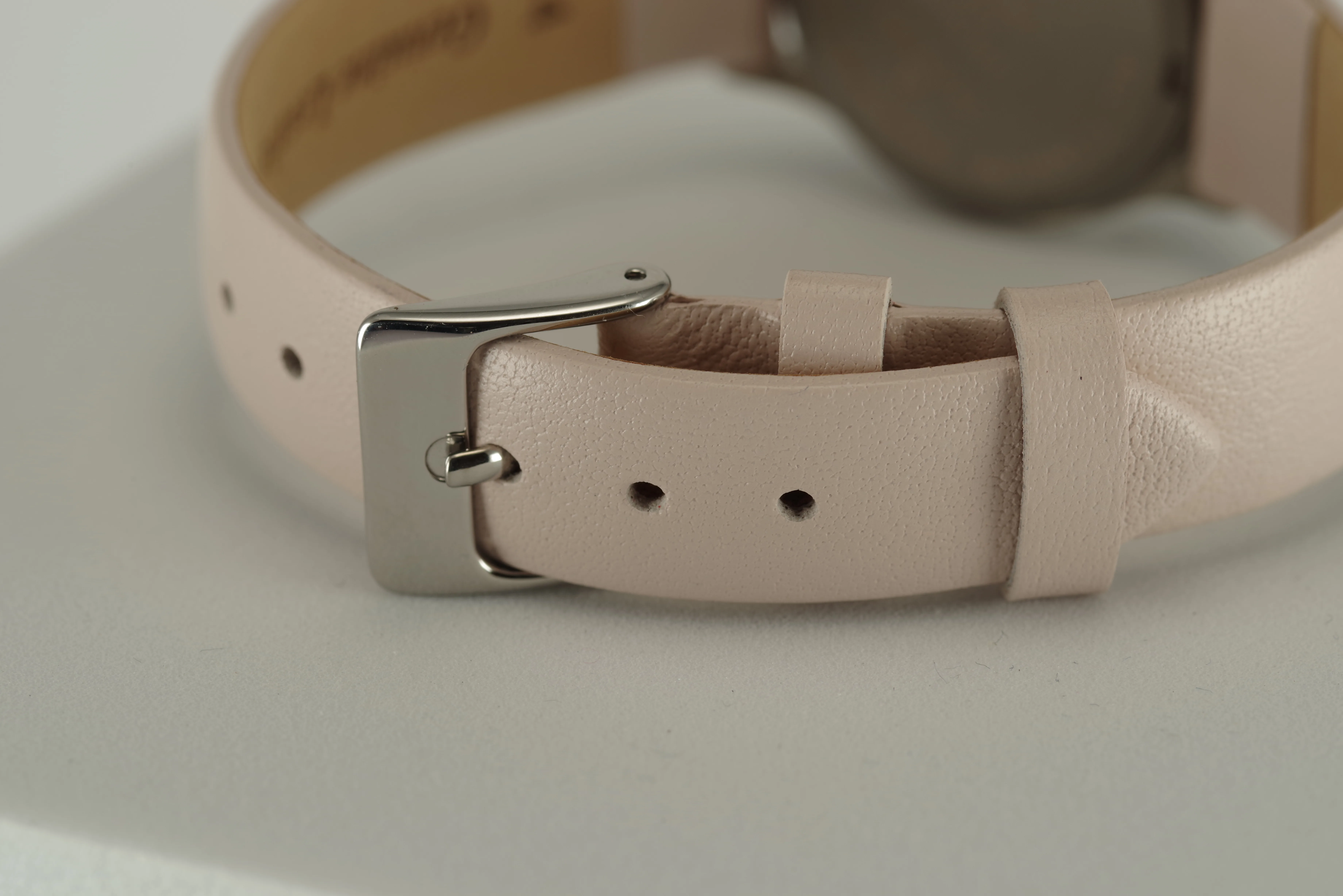 Feminine Dugena Armbanduhr Quartz Titan Mineralglas Kalbsleder Lila Beige