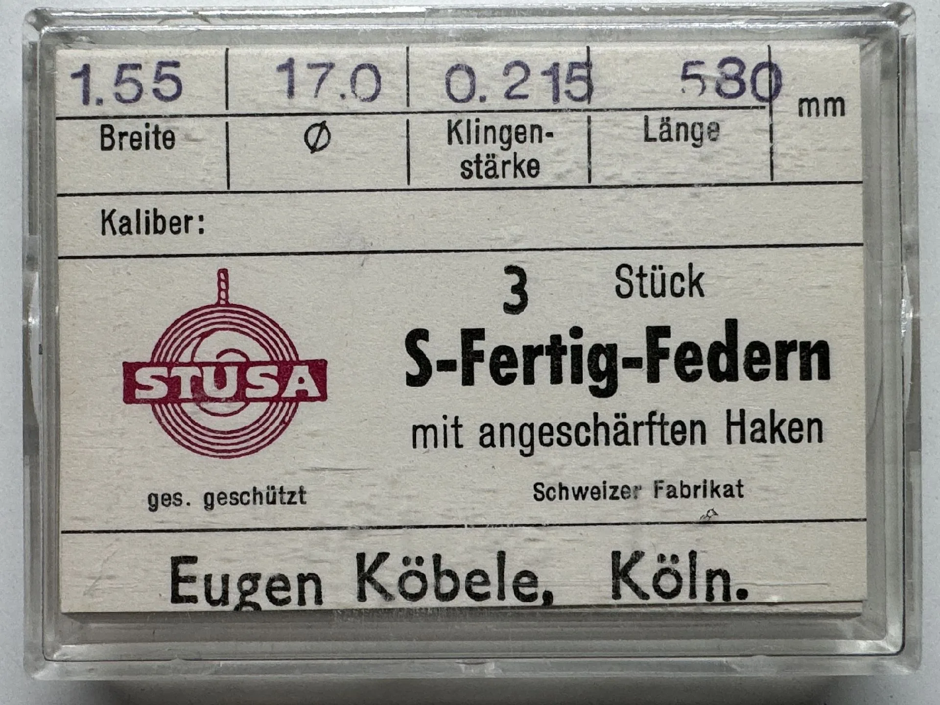 Verpackung mit drei S-Fertig-Federn für Uhren mit angeschärften Haken.