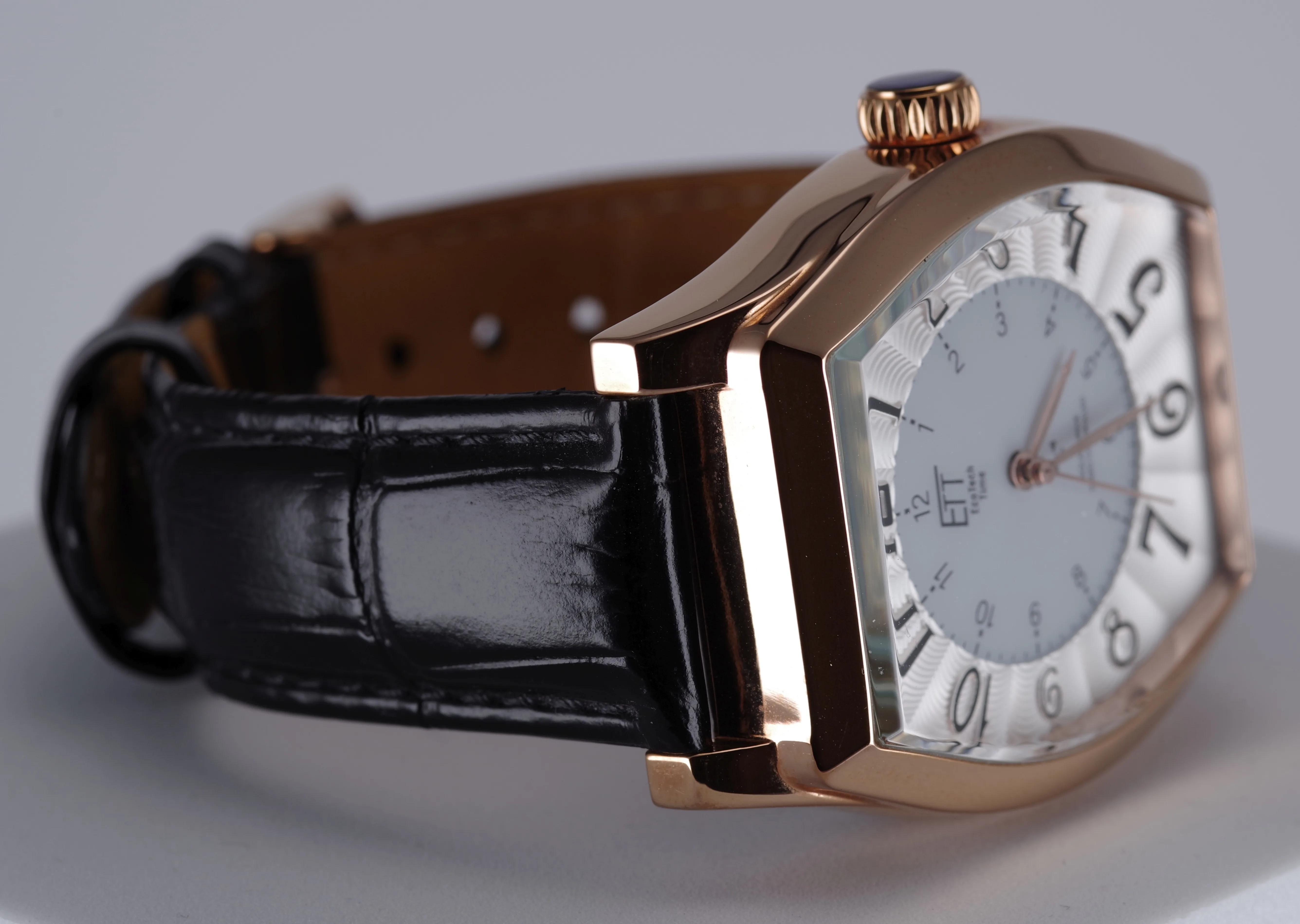 ETT Herren-Armbanduhr Funk Solar Quarz goldfarbenes Gehäuse schwarzes Armband ETT Herren-Armbanduhr Funk Solar Quarz goldfarbenes Gehäuse schwarzes Armband