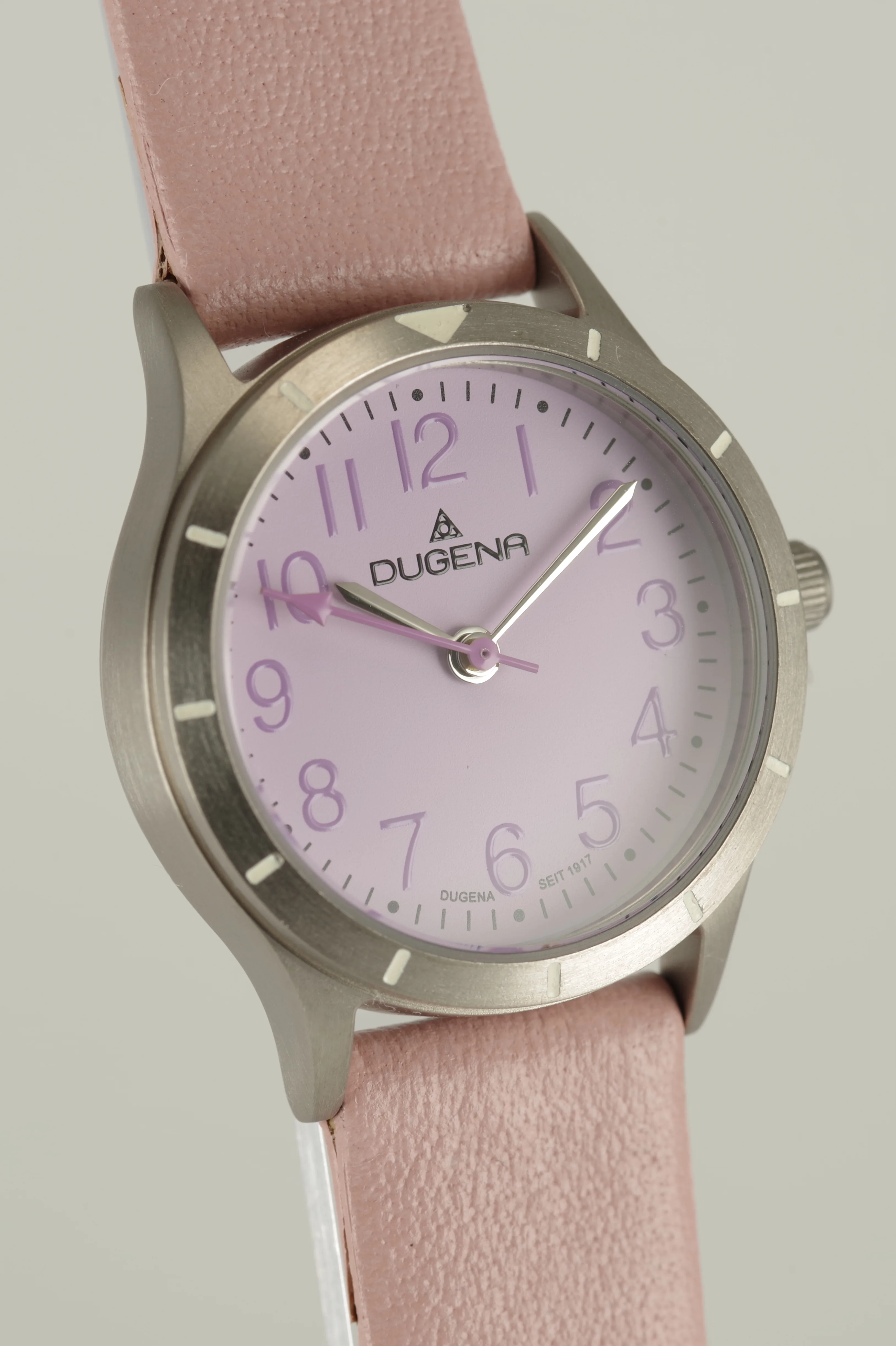 Feminine Dugena Armbanduhr Quartz Titan Mineralglas Kalbsleder Lila Rosa