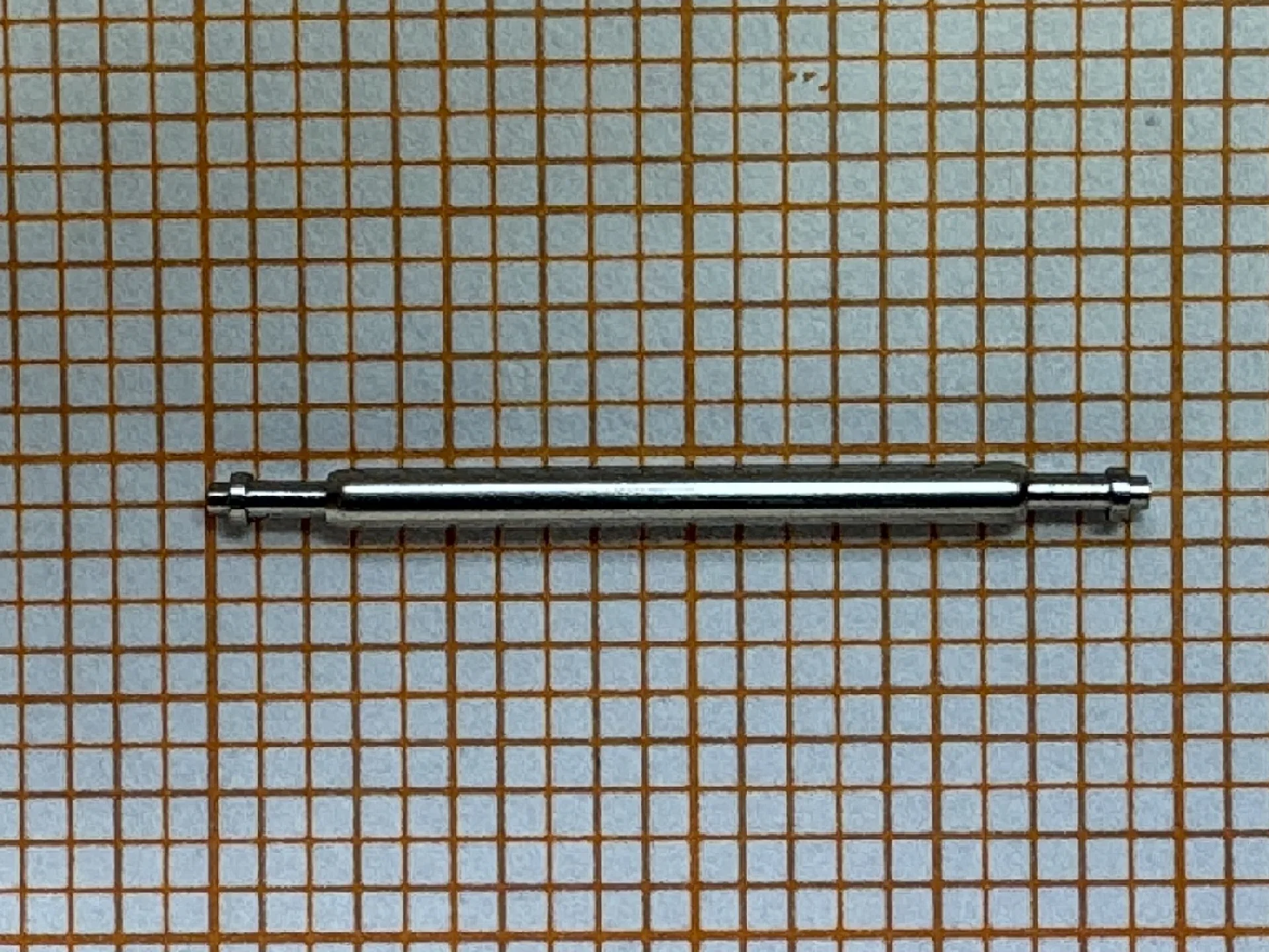Metallfedersteg für Uhrenarmbänder.