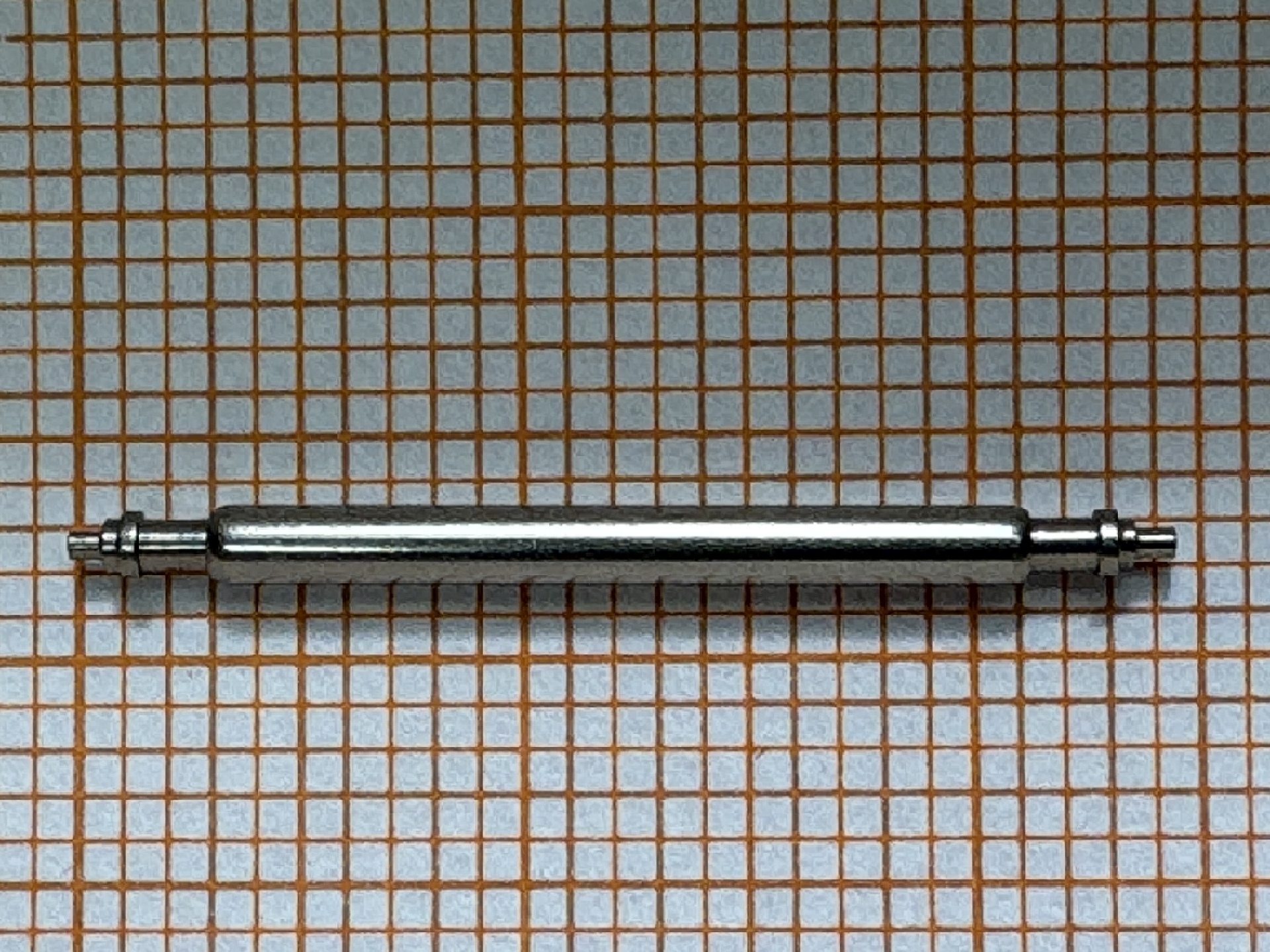 Metallener Federsteg für Uhrenarmbänder.