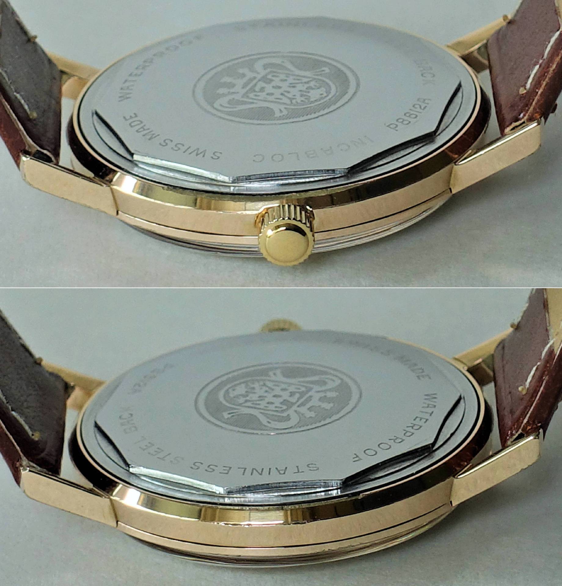 Rückseite einer goldfarbenen Armbanduhr mit braunem Lederarmband und silberfarbenem Gehäuseboden.