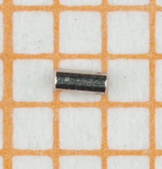 Metallstift Uhrwerk Kleiner zylinderförmiger Metallstift für Uhrwerke.