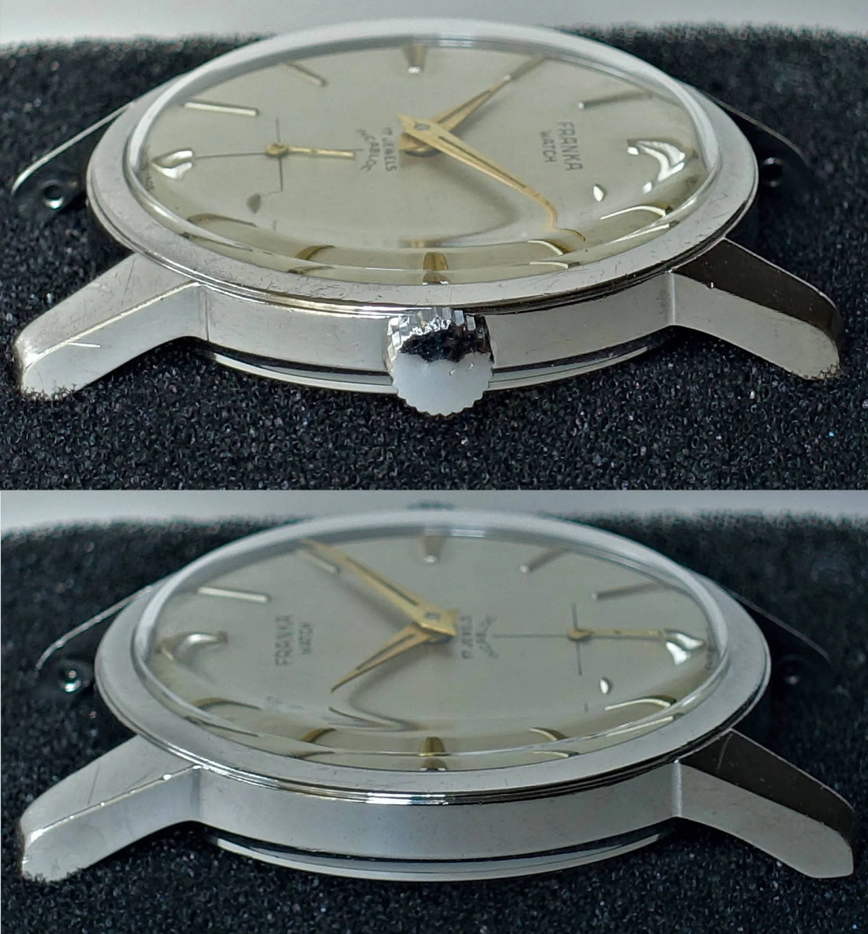 Silberfarbene Armbanduhr mit hellem Zifferblatt und goldfarbenen Zeigern.