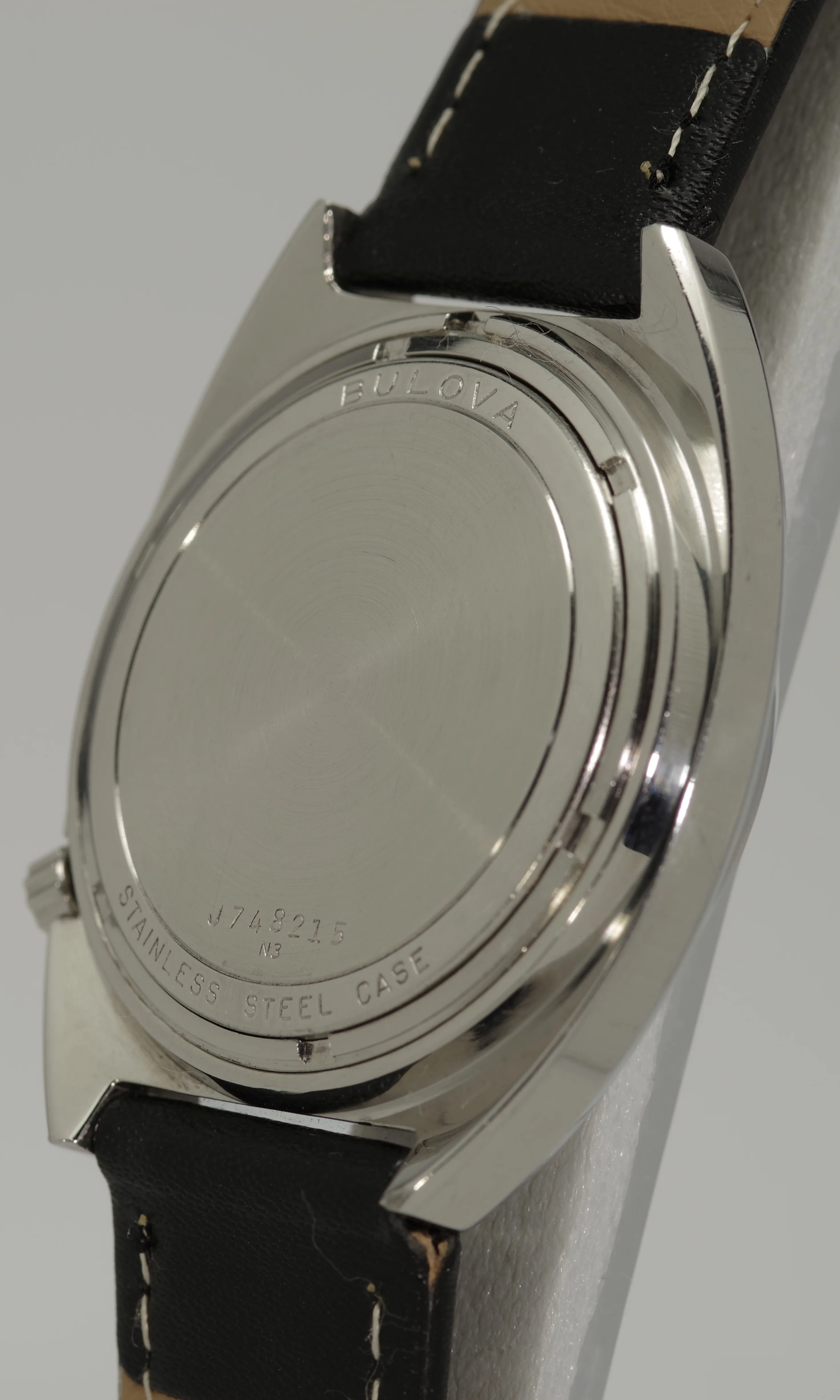 Bulova Accutron Day Date Jade 1973 Cal. 2182 1.35V