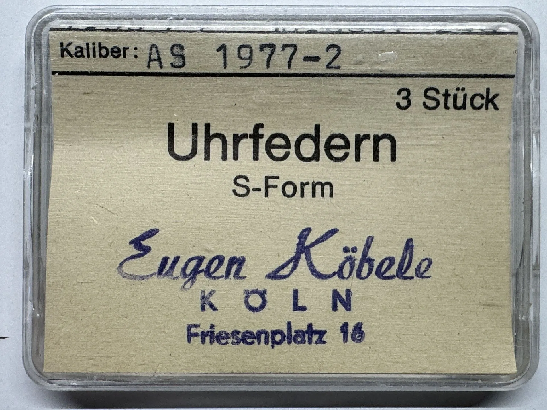 Uhrfedern S-Form AS 1977-2 Verpackung mit drei S-förmigen Uhrfedern für Kaliber AS 1977-2.