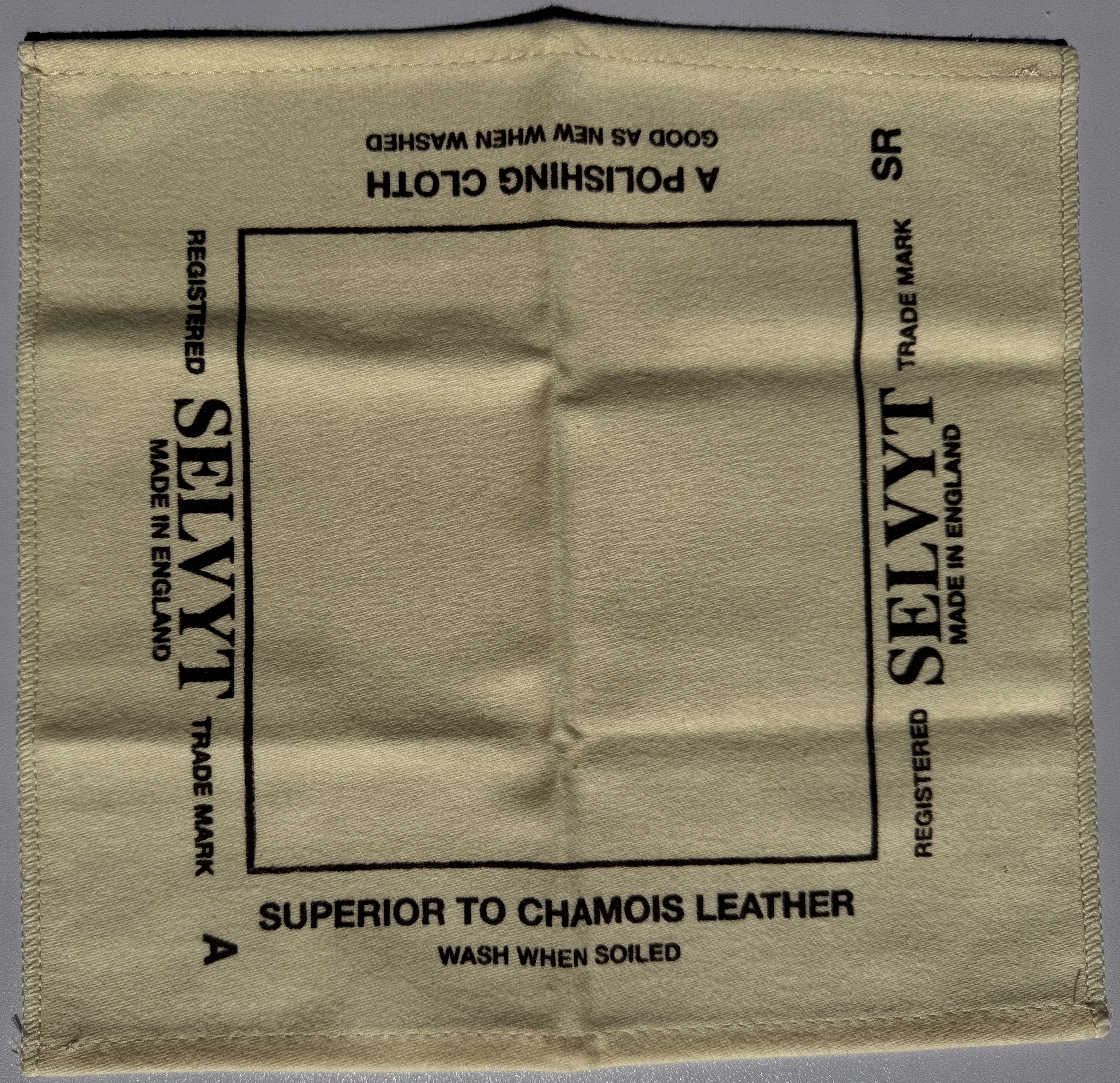 Selvyt SR – Das Premium-Poliertuch für perfekten Glanz  - Größe A (25cm x 25cm)