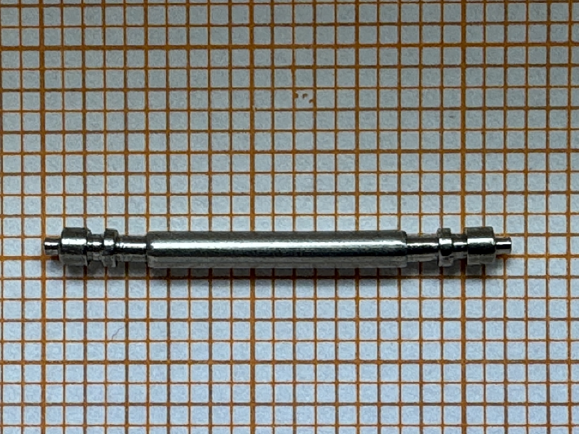 Metallfedersteg für Uhrenarmbänder.