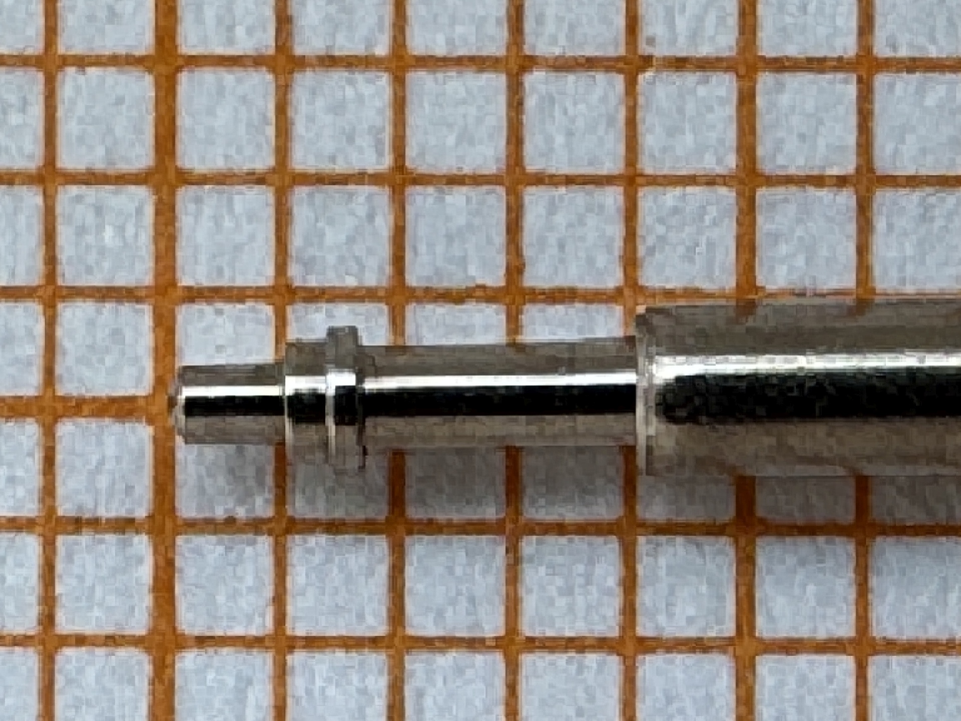 Metallener Federsteg für Uhrenarmbänder.