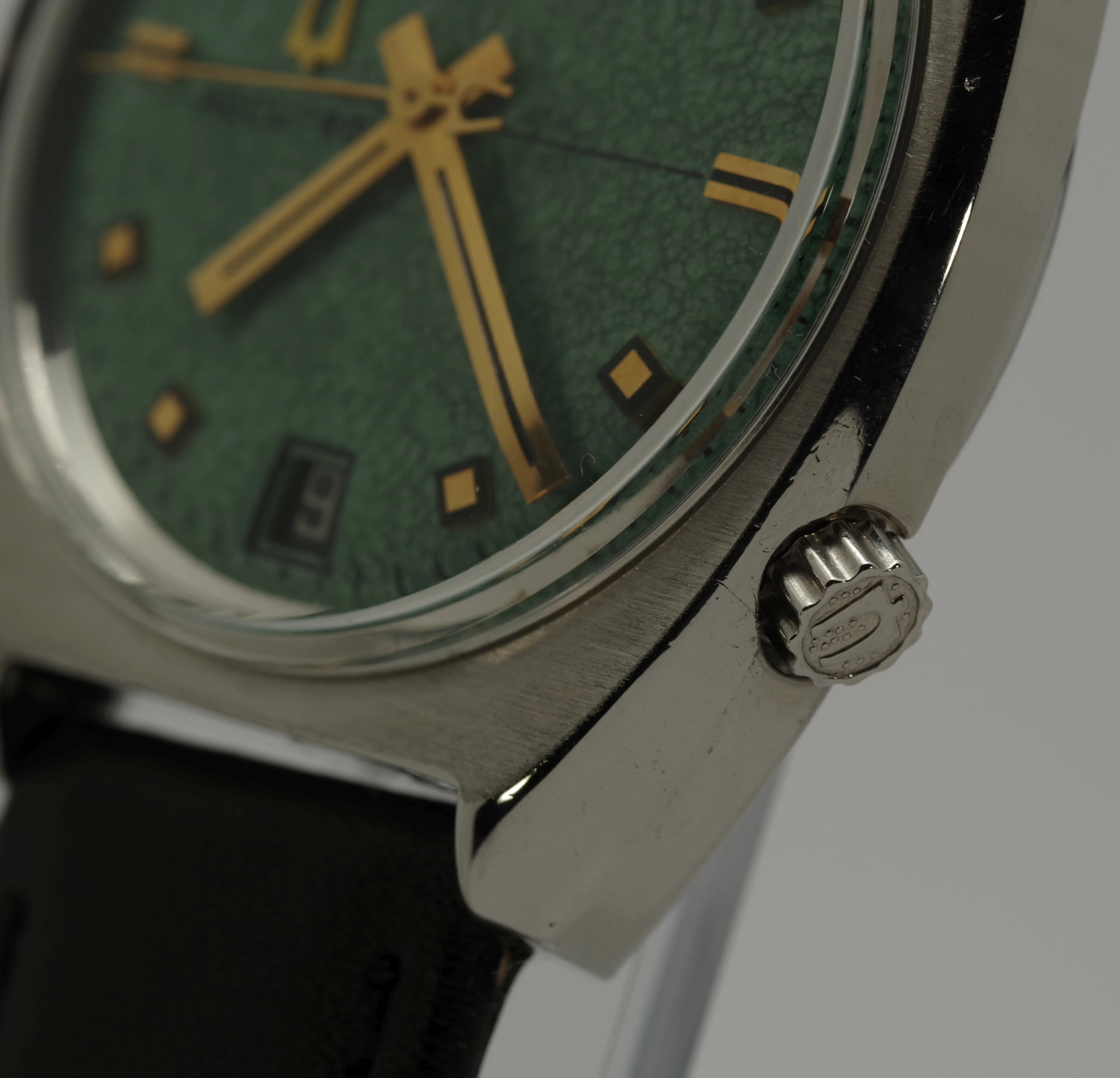 Bulova Accutron Day Date Jade 1973 Cal. 2182 1.35V