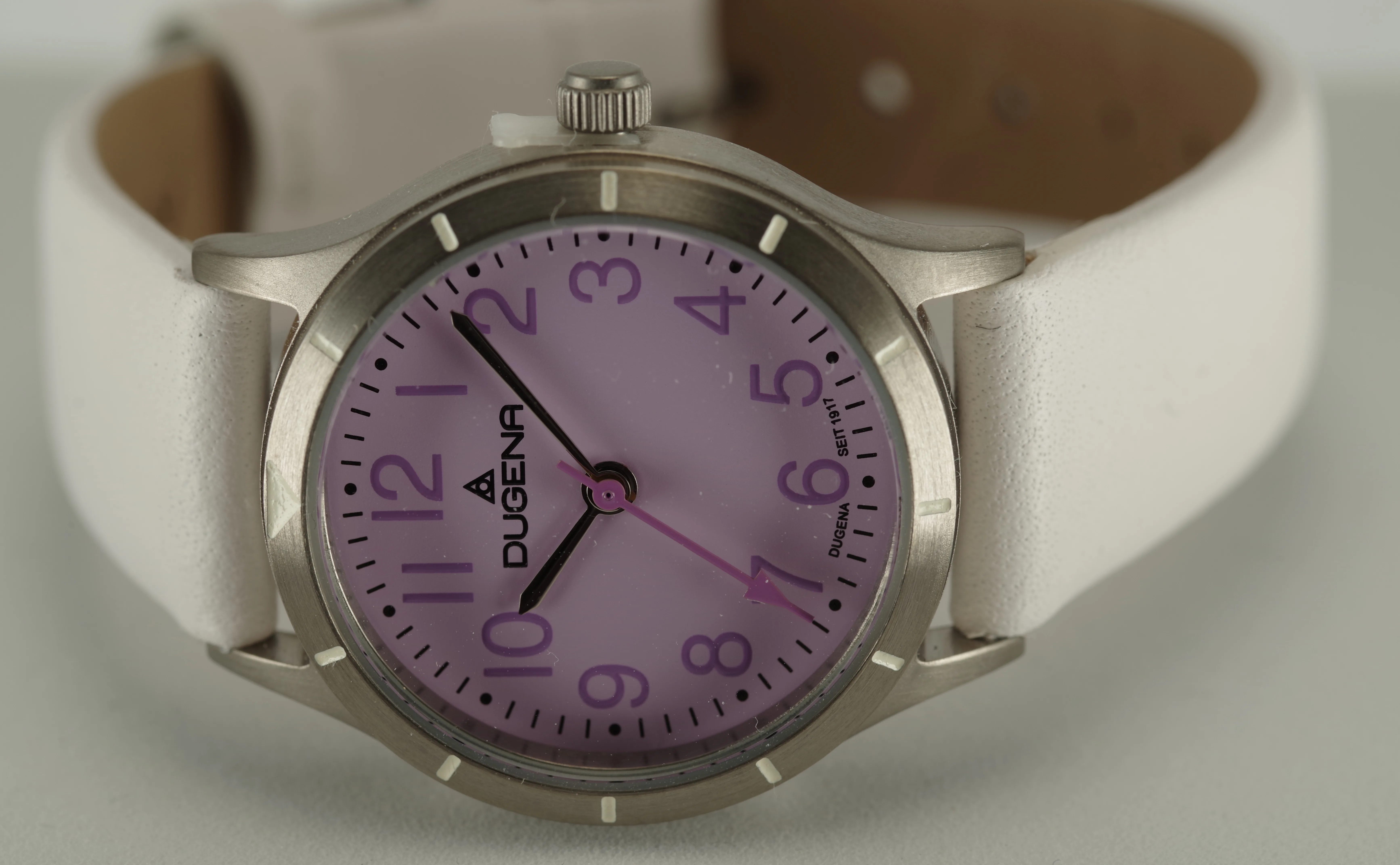 Feminine Dugena Armbanduhr Quartz Titan Mineralglas Kalbsleder Lila Weiss
