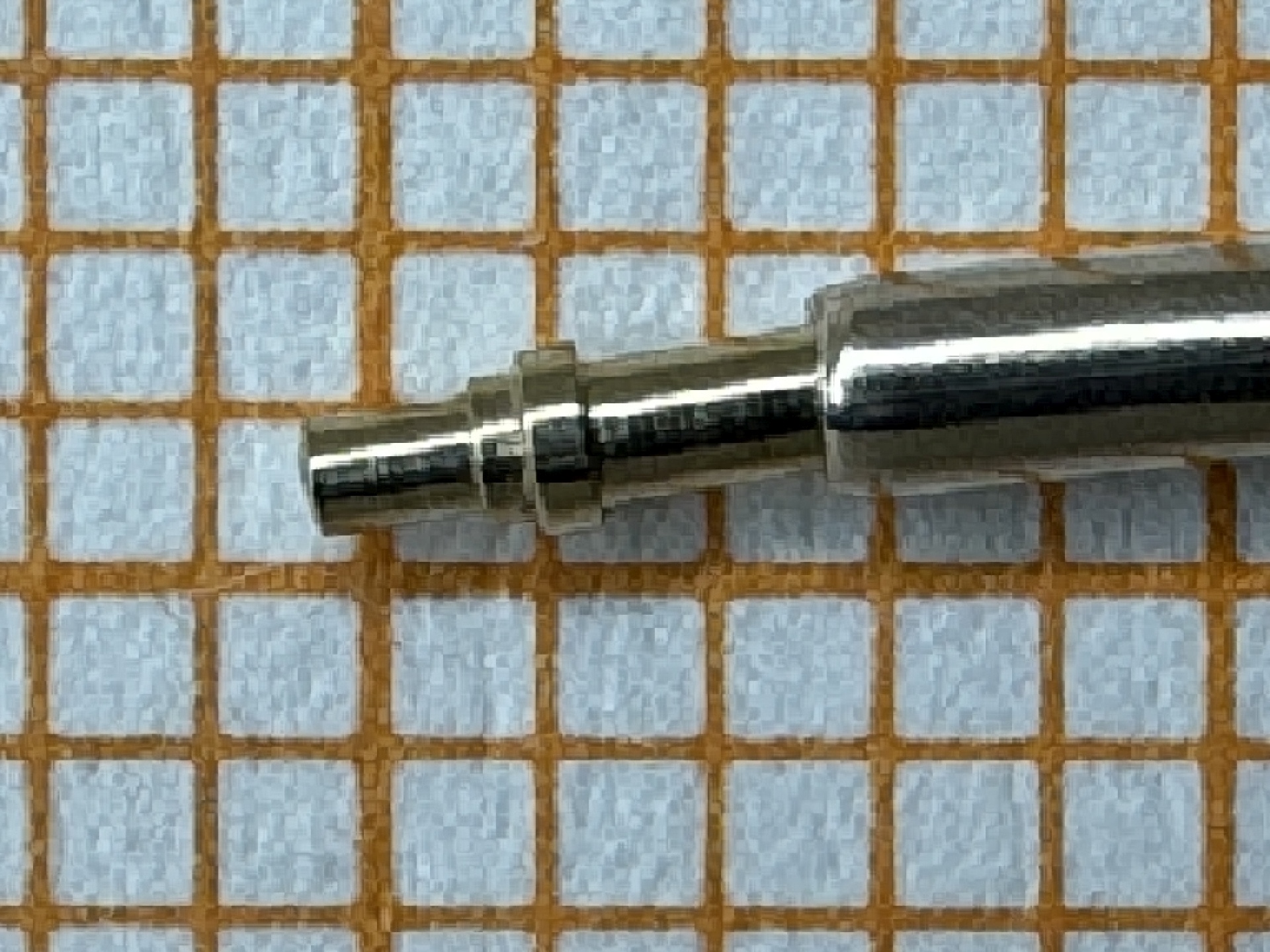 Metallener Federsteg für Uhrenarmbänder.