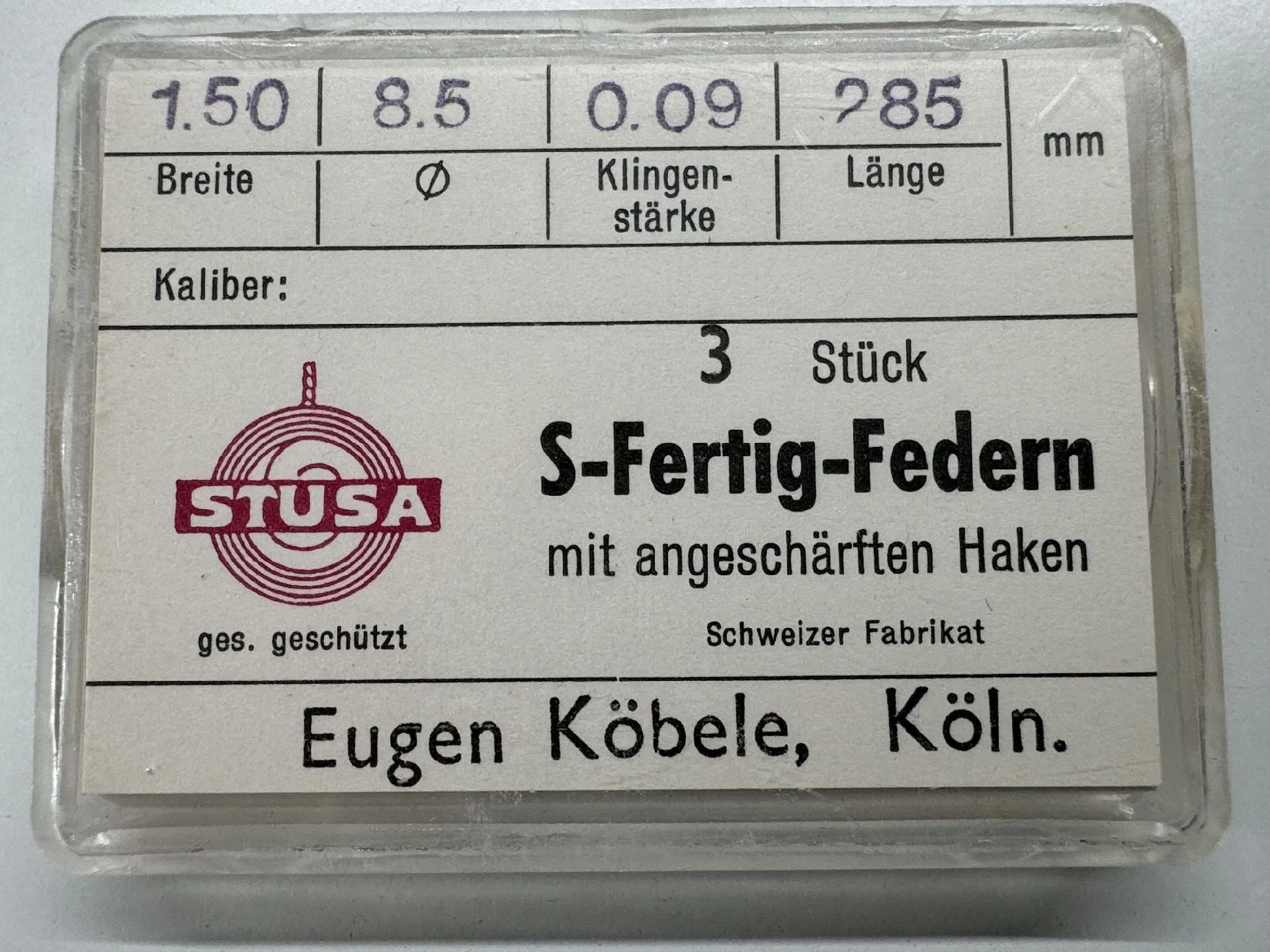 S-Fertig-Federn Set Verpackung mit drei S-Fertig-Federn für Uhren mit angeschärften Haken.