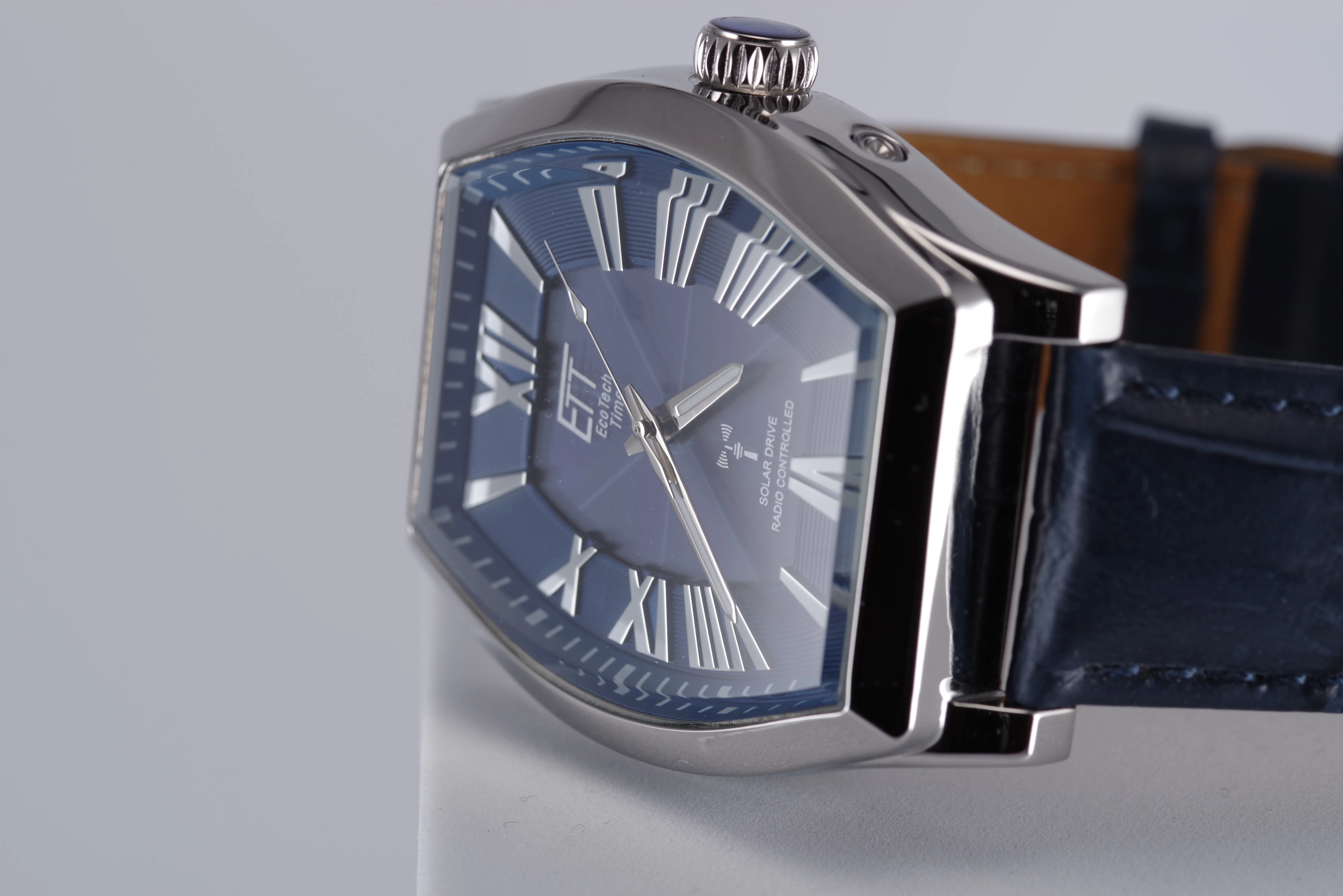 ETT Herren-Armbanduhr Funk Solar Quarz blaues Ziffernblatt silberfarbenes Gehäuse blaues Armband